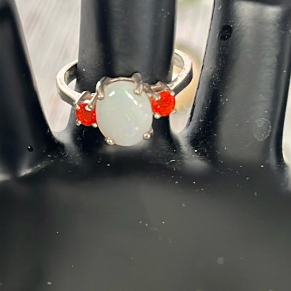 Sterling Silver Lab Created Opal & Citrine Ring. Pre Owned size 8 - Picture 4 of 5